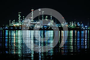 Night scene of Oil refinery
