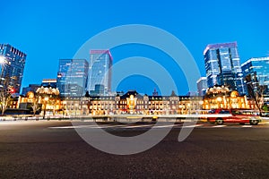 Night scene of Tokyo Station in the Marunouchi business district