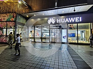 Night scenes of huawei cell phone store in wuha n city