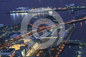 Night scenes of the port