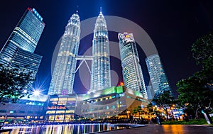 Night scenes of Twin towers or Petronas Towers in Kuala Lumpur, Malaysia