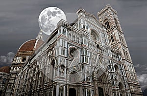 Night shot of Basilica of Santa Maria del Fiore (Basilica of Saint Mary of the Flower) in Florence, Italy