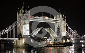 Night shot of Tower Bridge