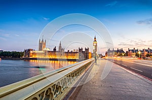 Night view of Big Ben and Houses of Parliament - London