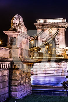 Night view of the famous Chain Bridge in Budapest, Hungary. The Hungarian name of the 203 meters long bridge is Lanchid or