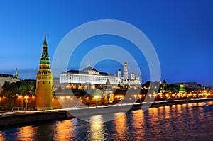 Night view of the Moscow Kremlin and Moscow river