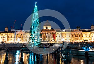 London, UK/Europe; 20/12/2019: Night view of The National Gallery and a Christmas tree in Trafalgar Square, London. Long exposure