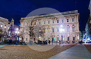 Night view of Piazza della Scala