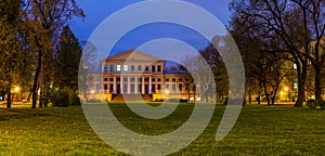 Night view of Yusupov Garden