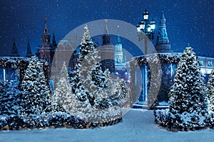 Night winter Moscow img