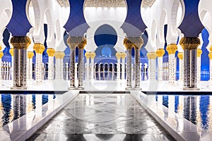 Nightshot of the Sheik Zhayed mosque colonnade photo