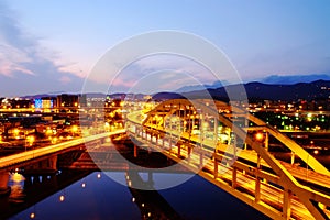 Nightview of cross bridges