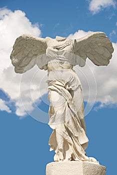 Nike of Samothrace, Statue of Winged Victory of Samothrace, Hellenistic Sculpture, Statue, Replica photo