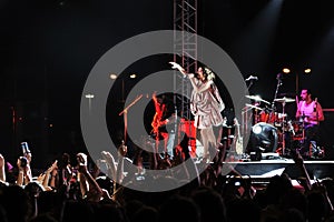 Nil Karaibrahimgil concert