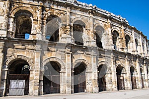 Nimes, arenas