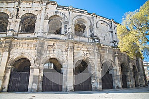 Nimes, arenas