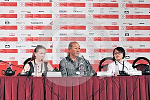 Nina Kochelyaeva, Ernest Abdyjaparov, Phuong Thanh Quarn