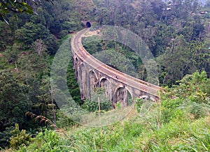 Nine Arch Brige Ella Town