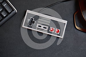 Nintengo NES controller