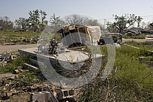 Ninth Ward empty lot and school bus 4364