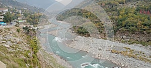 So nive awosem scenery with fresh river