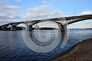 Nizhny Novgorod , on the right Bank of the Oka river . View from the mountainous part of the city .