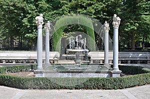 NiÃÂ±o de la Espina fountain, Aranjuez photo