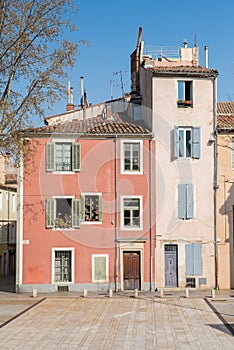 Nmes, Gard, old houses