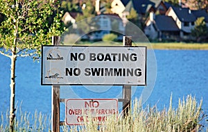 No Boating No Swimming