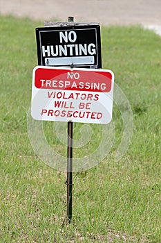 No hunting and trespassing signs