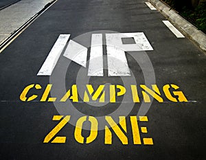 No parking Clamping Zone