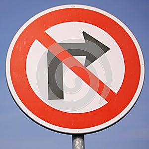 No right turn traffic sign