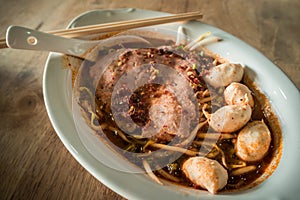 Nooddles with pork.