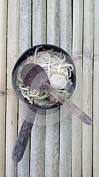 Noodles in thicken pork soup