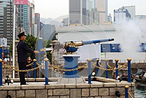 Noonday gun, Causeway Bay, Hongkong