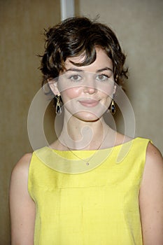 Nora Zehetner