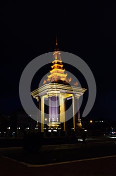 Norodom shihanouk king statue at night