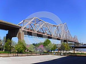 North America, USA, Missouri, Saint Louis, Martin Luther King Bridge