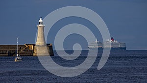 North Tyneside Lighthouse and Queen Victoria photo