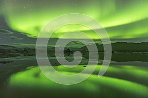 The Northern Lights show in jokulsarlon lagoon