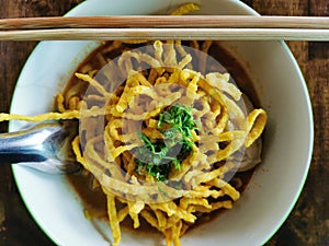 Northern Thai Noodle Curry Soup, khaosoi