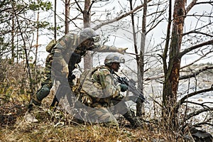 Norwegian soldiers in the forest