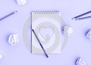 Notepad with very peri painted heart with pencils