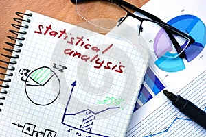 Notepad with words statistical analysis