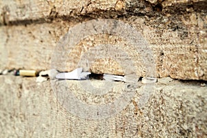 Notes in western wall