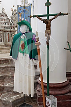 Noto - Abito verde della confraternita nella Chiesa di Montevergine