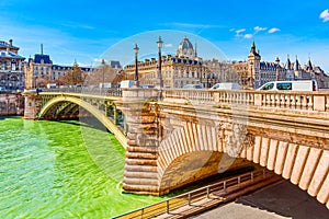 Notre Dame Bridge. Fabulous, magnificent Paris in early spring