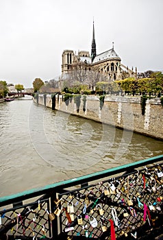 Notre Dame of Paris, Locks of Love