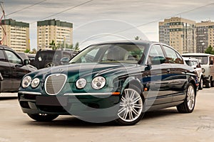 Brightly green Jaguar S-type 2007 front view