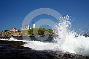 Nubble with wave